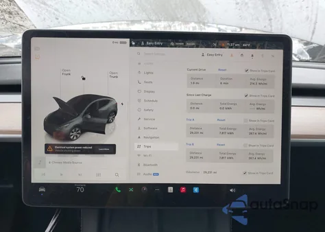 2023 Tesla Model Y Awd/Long Range Dual Motor All-Wheel Drive из США, поврежденный, VIN 7SAYGDEEXPA206478